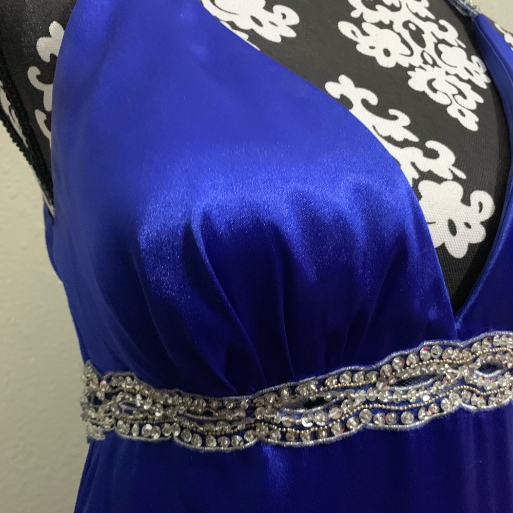 SALE Stunning Formal Prom Dress w/ Sequins Ruffles - Picture 2 of 8